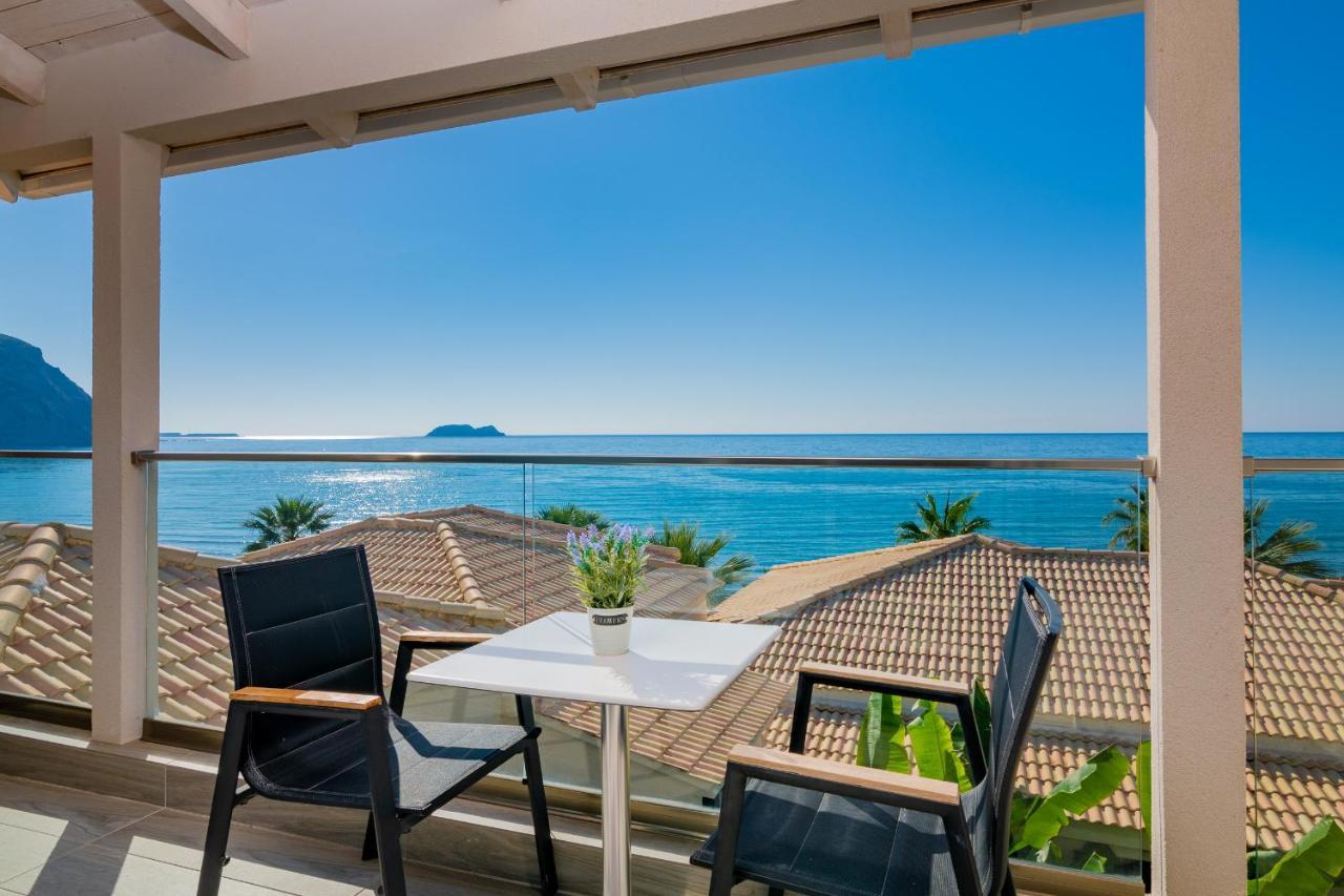 Crystal Beach Hotel Каламакион Экстерьер фото