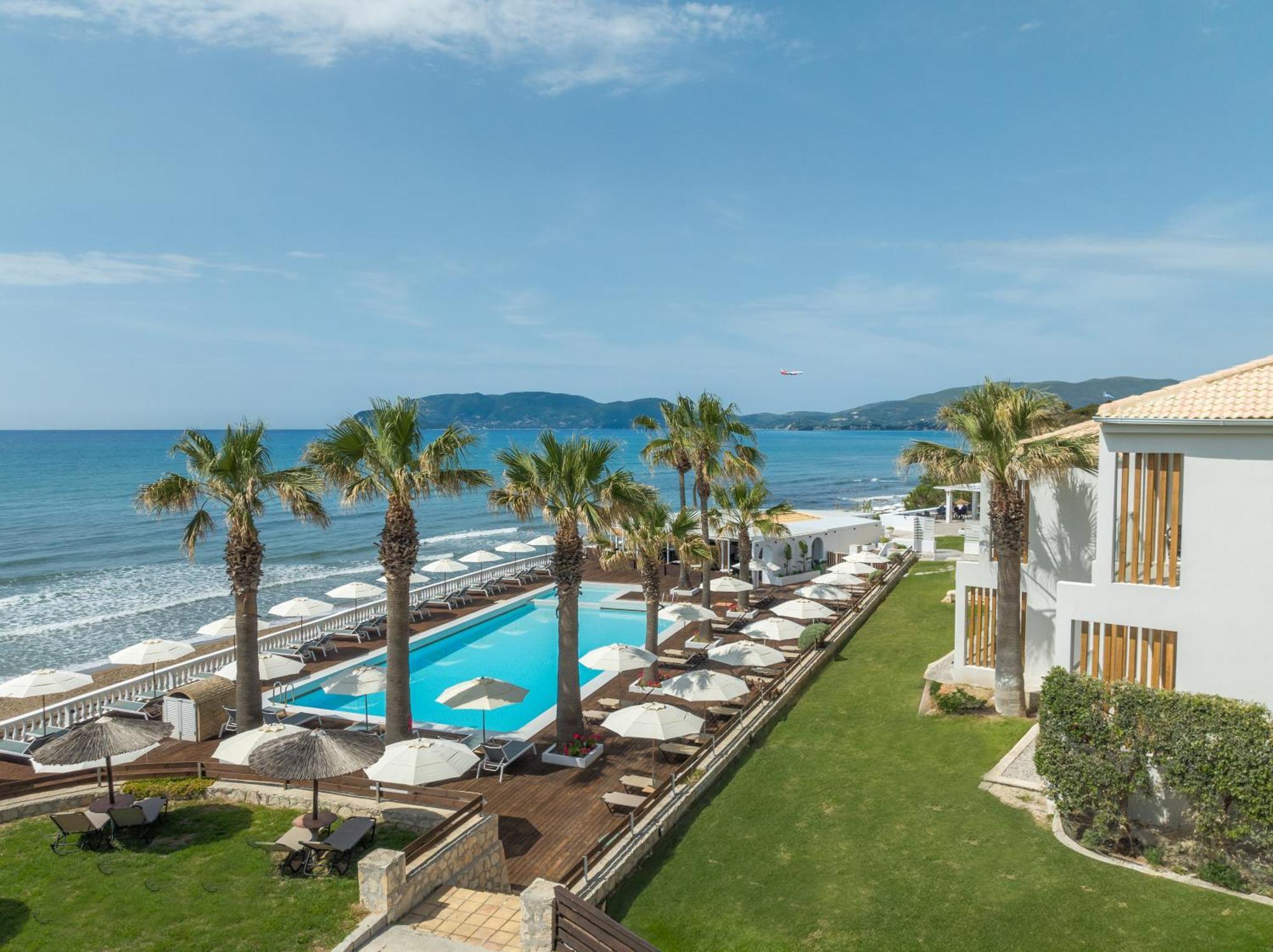 Crystal Beach Hotel Каламакион Экстерьер фото