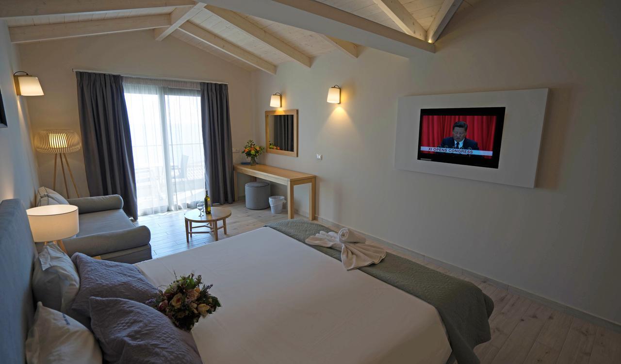Crystal Beach Hotel Каламакион Экстерьер фото