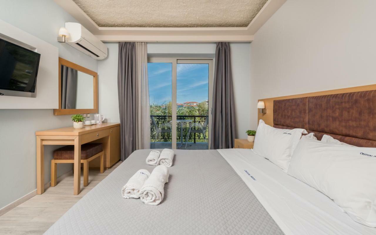 Crystal Beach Hotel Каламакион Экстерьер фото